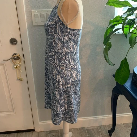 Eddie Bauer casual dress with built in shelf bra - Picture 2 of 4